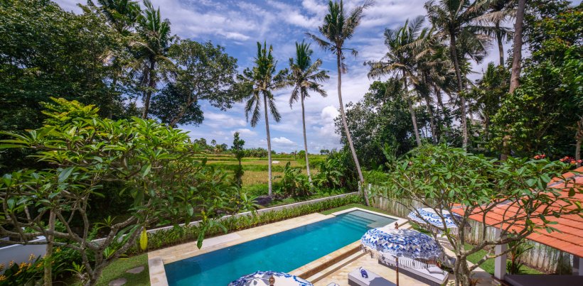 Villa Paletu, Piscine avec vue